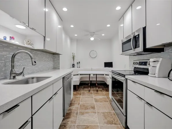 3800 Hillcrest Dr APT 316, Hollywood, FL 33021