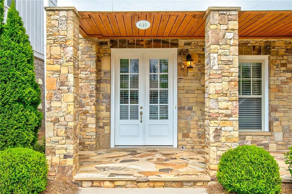 4 bed, 3.5 bath, 3156 sqft, $5,500 — Photo 3