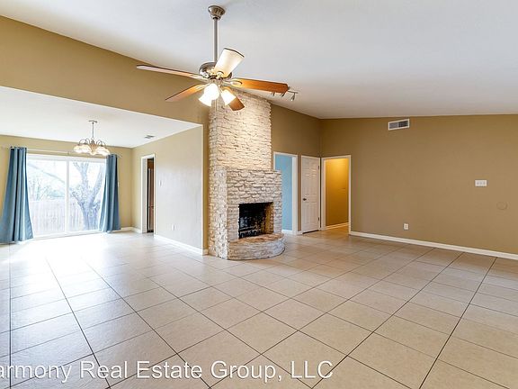 5th image of 9501 Parkfield Dr #B