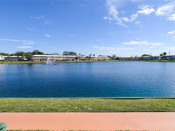 925 SW 11th Ave APT 2J, Hallandale Beach, FL 33009