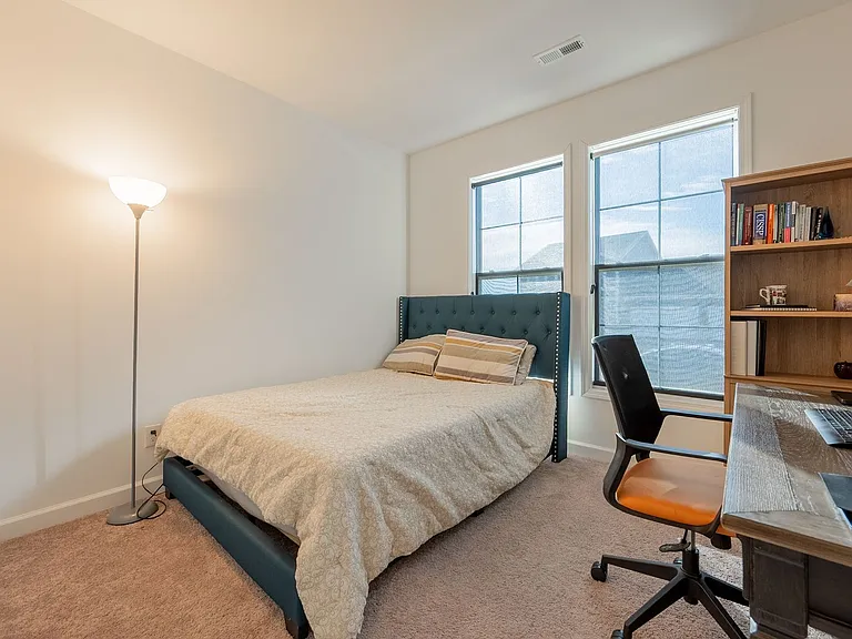 5006 Forsythia Pl — Photo 43