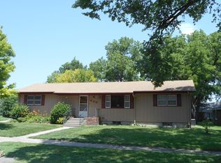 430 W State St, Lindsborg, KS 67456