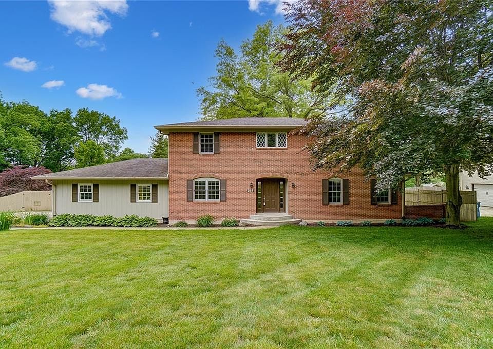 1st image of 2841 Stauffer Dr
