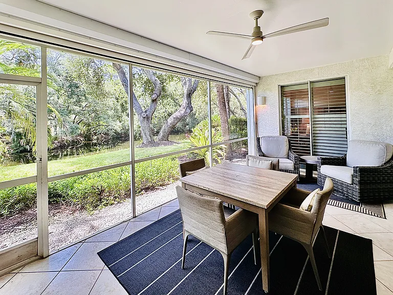 25216 Pelican Creek Cir #CIRCLE102 — Photo 27