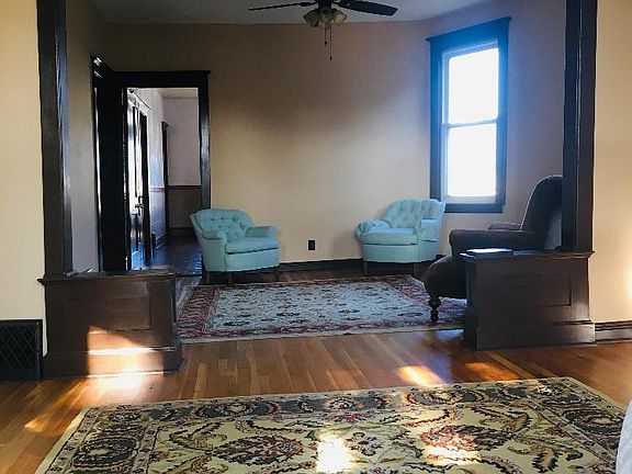 4th image of 4733 N Sawyer Ave #2