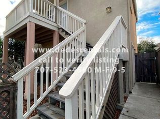 1933 Crosspoint Ct, Santa Rosa, CA 95403