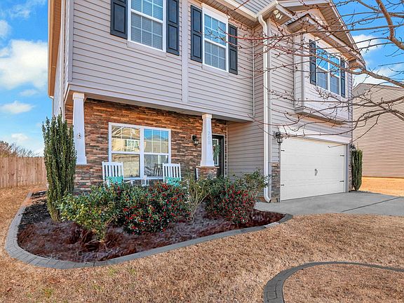 2nd image of 208 Addlestone Cir