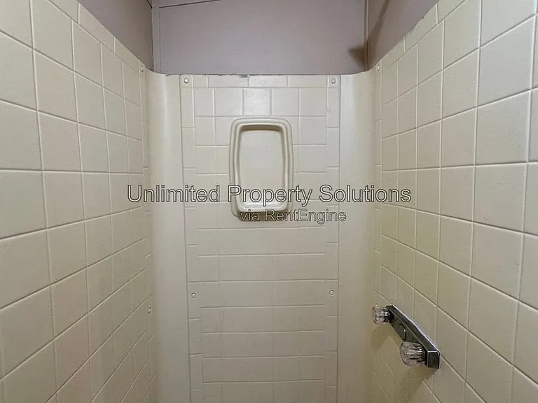 9499 Wendi Dr NE #J — Photo 11