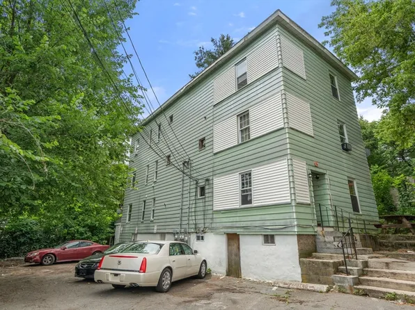 12-12R Granite St, Fitchburg, MA 01420