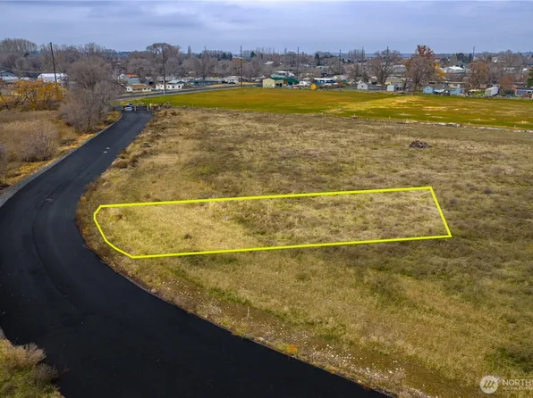 4 Valley Road NE #4, Moses Lake, WA 98837