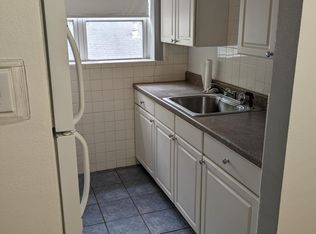 5812 Sunshine Dr #2E, Saint Louis, MO 63109