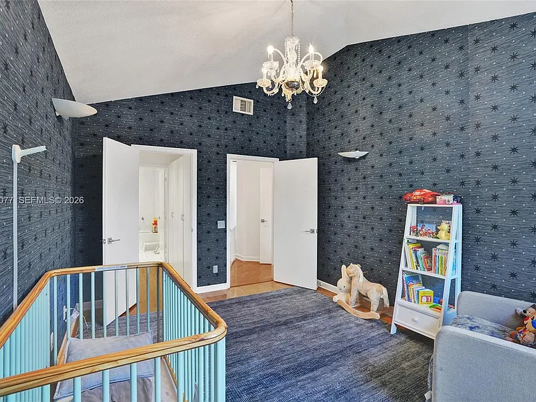 3690 NE 199th St — Photo 33