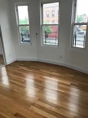 Rented by Alexander Bilu, LREB | media 39