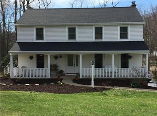 82 Will Scarlett Rd, Canonsburg, PA 15317