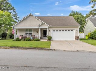 101 Grantham Pl, New Bern, NC 28560