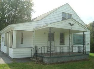 2557 Homestead Rd, Youngstown, OH 44505