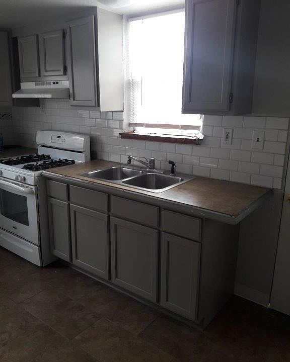 2nd image of 2910 W 24th Ave