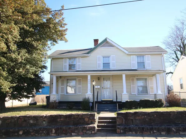 884 Ridge St, Charlottesville, VA 22902