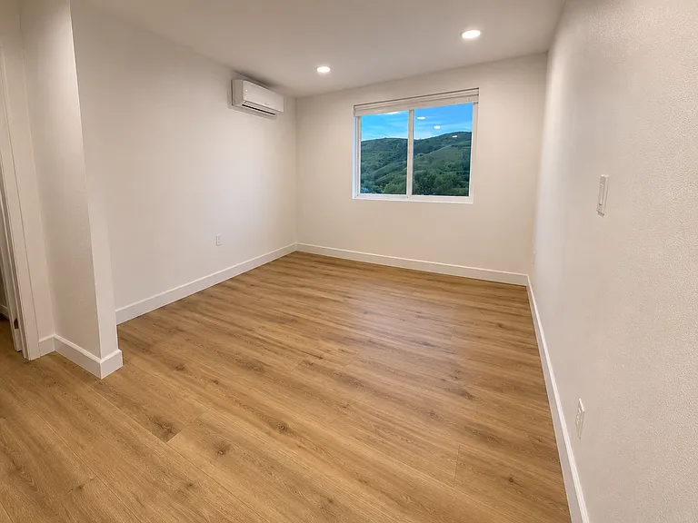 58 Saddlebow Rd — Photo 5