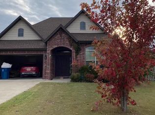 500 SW Milestone Rd, Bentonville, AR 72712