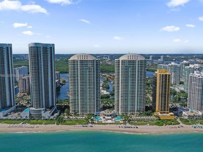 16047 Collins Ave APT 2101, Sunny Isles Beach, FL, 33160