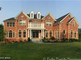 1206 Claude Ct, Great Falls, VA 22066