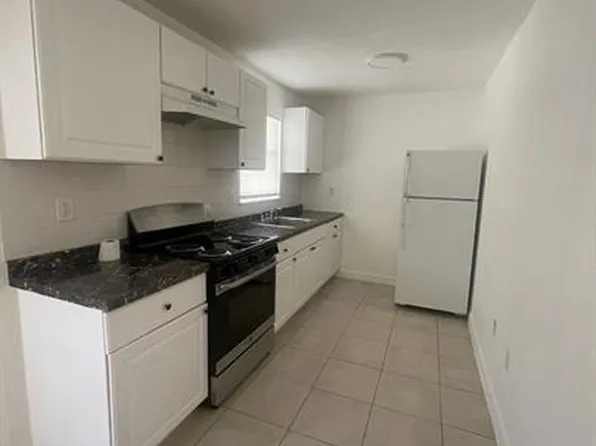 2207 Jackson St, Hollywood, FL