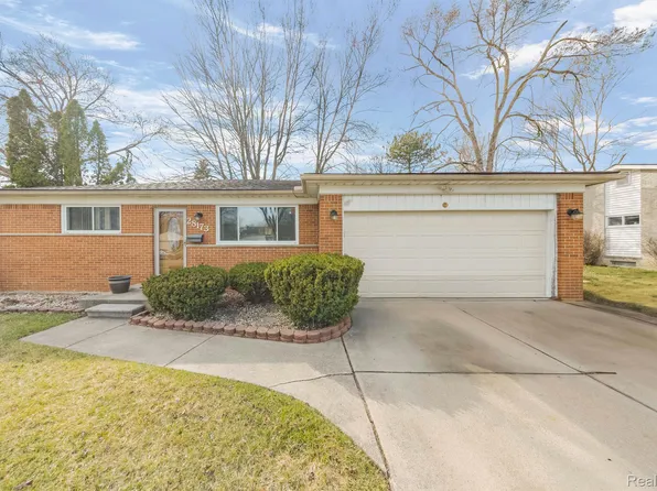 28173 Tapert Dr, Southfield, MI 48076