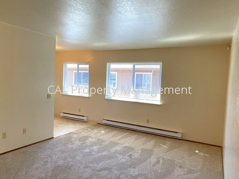 3050 Sunset Ave — Photo 8