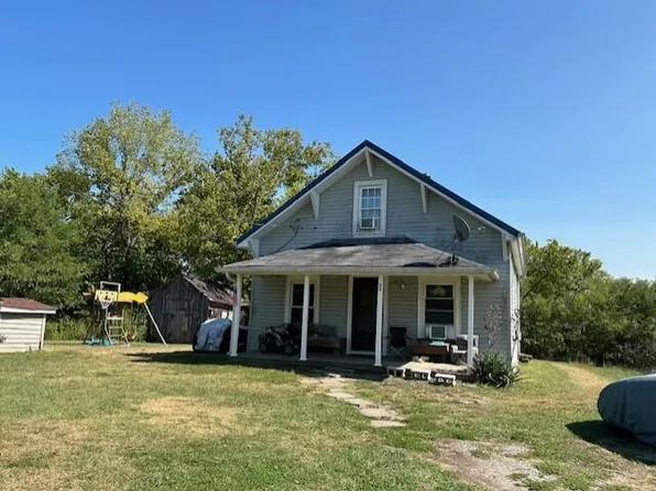 66 L Bowen Rd, De Mossville, KY 41033