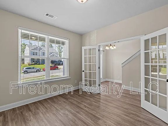 3rd image of 123 Pebble Ln