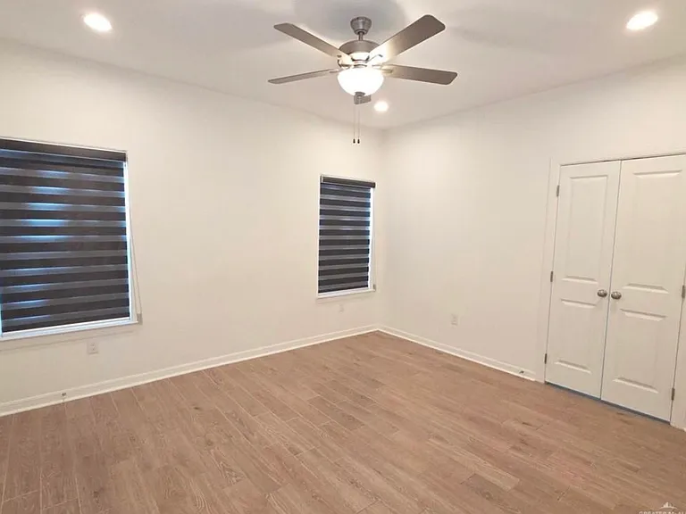 906 S Tecate Dr — Photo 5