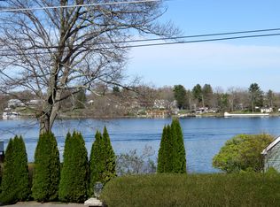 51 Sycamore Rd, Mahopac, NY 10541