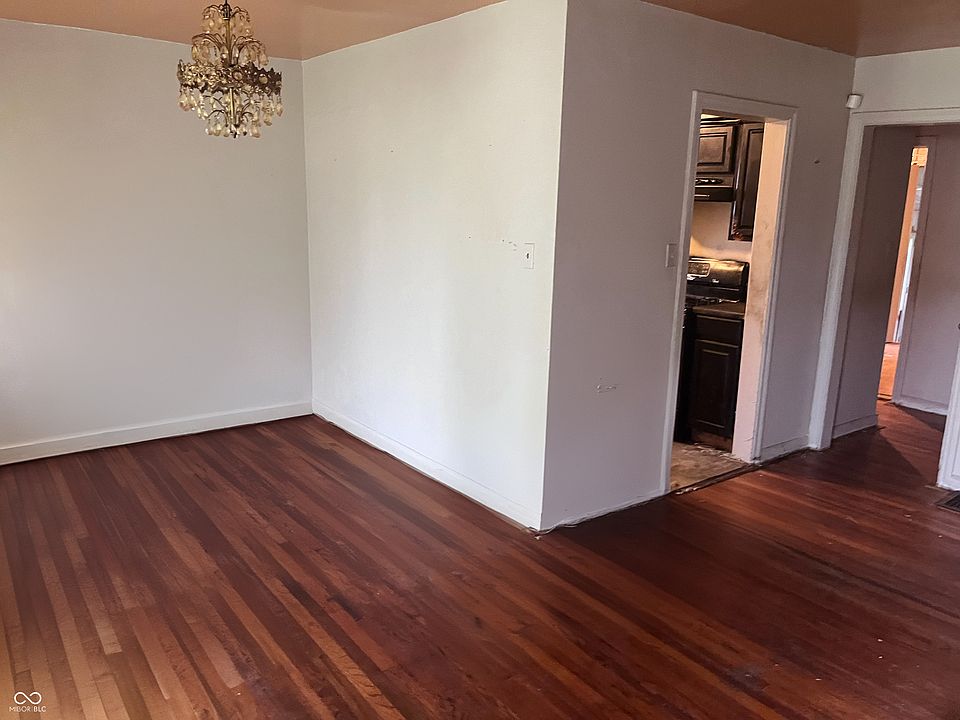 2nd image of 3509 Ralston Ave