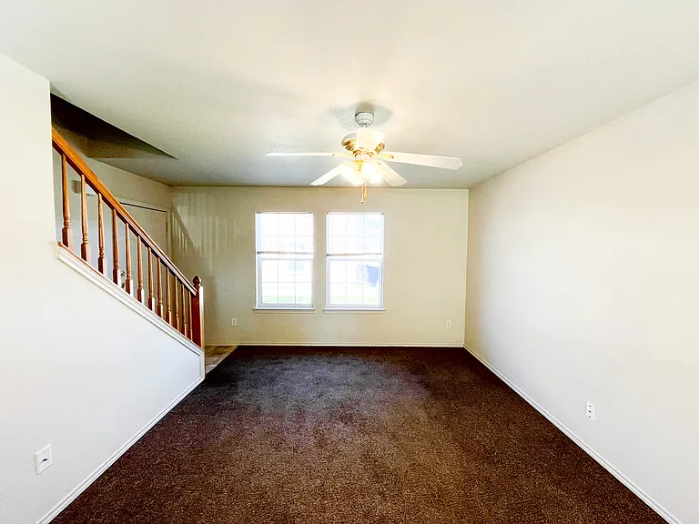 308 Creek St #A — Photo 4