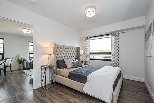 460 A Belmont Ave W #At 460b — Photo 24
