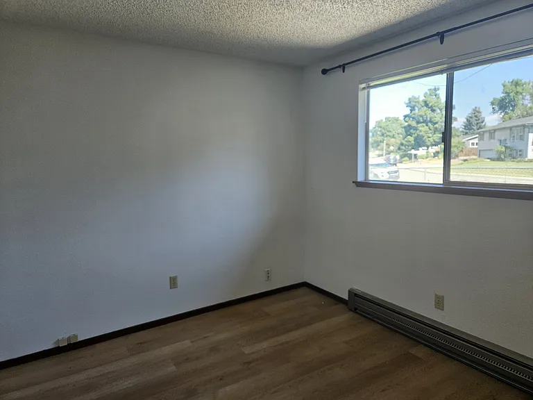 1903 N Parklane Ave — Photo 12