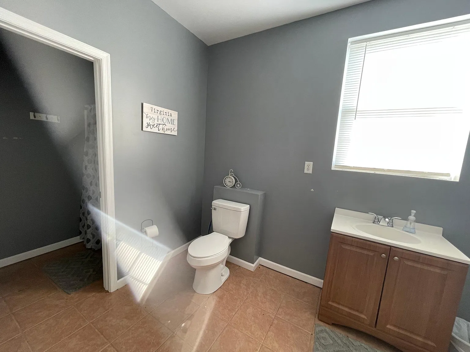 2 bed, 1000 sqft, $1,750 — Photo 3