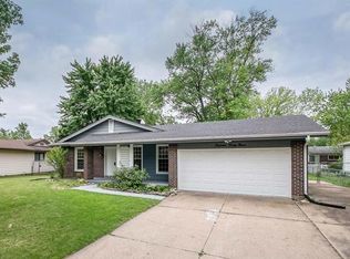 1549 Matlock Dr, Florissant, MO 63031