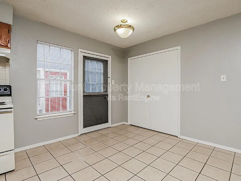 820 W Olmos Dr — Photo 12