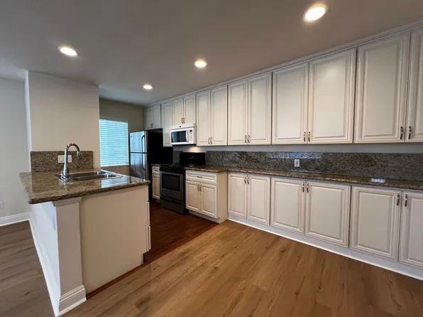 7517 Herschel Ave APT 1, La Jolla, CA 92037
