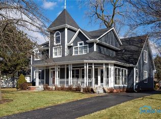 26756 Green Ville Dr, Perrysburg, OH