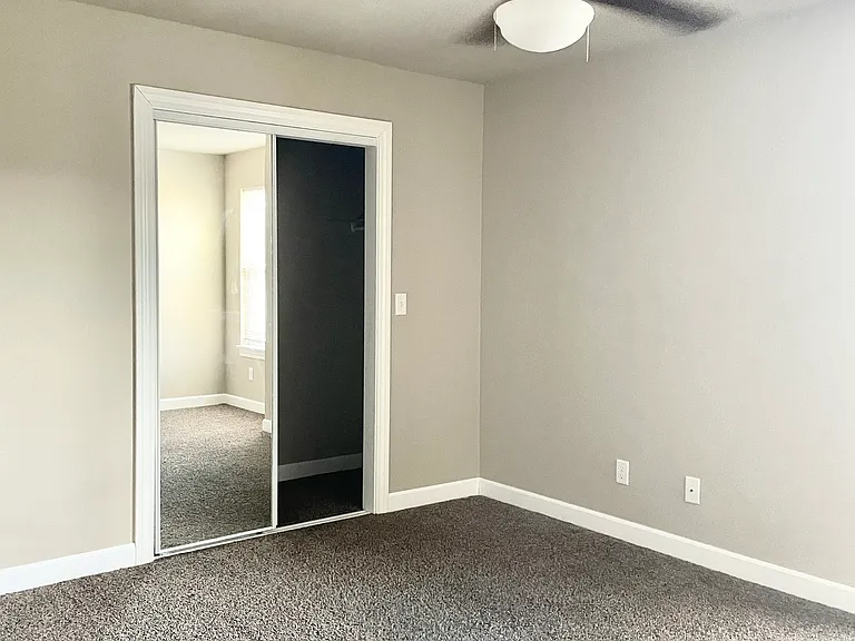 10541 Clubhouse Dr — Photo 10