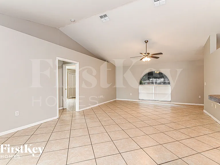 17536 Oriole Rd — Photo 4