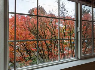 5311 S Corbett Ave APT 2, Portland, OR 97239