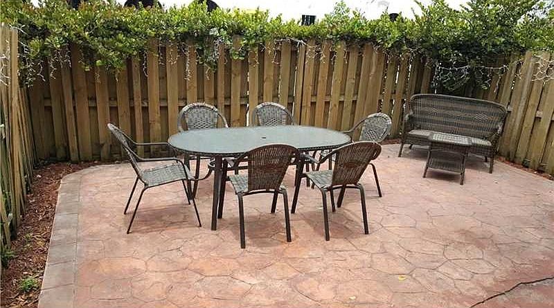 2nd image of 850 SW 151st Pl #850