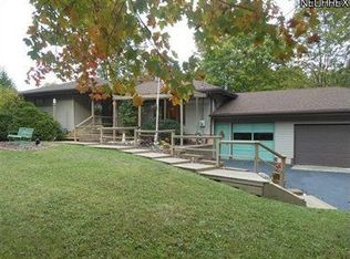 3166 Barclay Messerly Rd, Southington, OH 44470