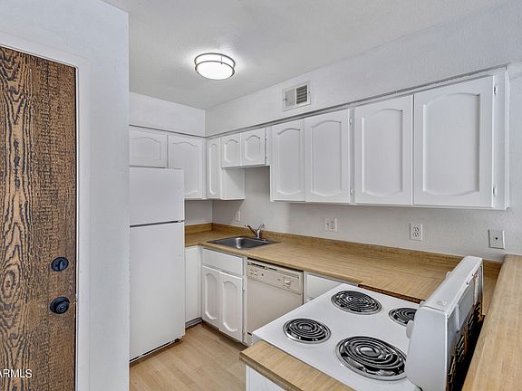 5th image of 3119 W COCHISE Drive #217