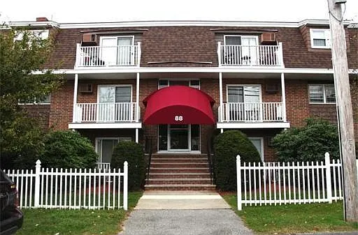 1 bed, 785 sqft, $1,925 — Photo 2