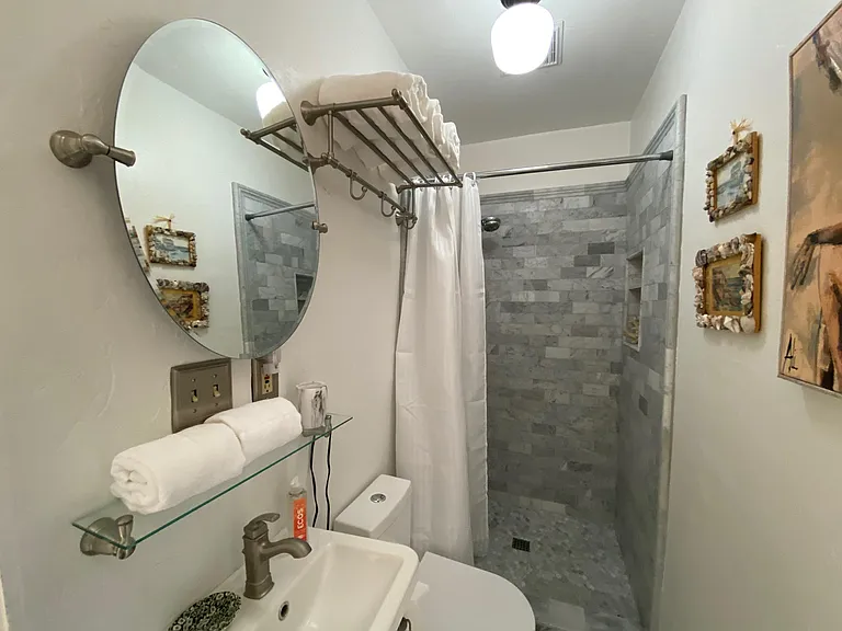 1328 W Valerio St — Photo 18